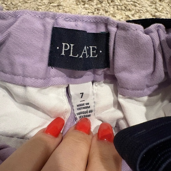 Children’s Place Shorts - Picture 2 of 4